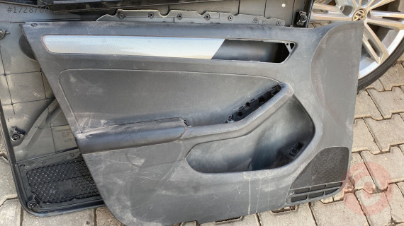 2011-14 VW JETTA SOL ÖN KAPI DÖŞEMESİ ORJ ÇIKMA