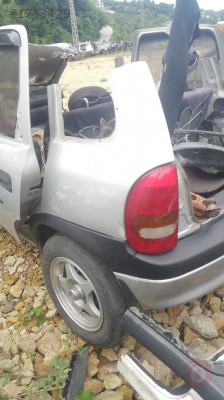 OPEL CORSA B SOL ARKA ÇAMURLUK. OTO ERKAN ÜNYE