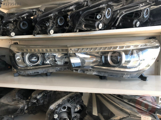 TOYOTA HİLUX 15-19 SAĞ-SOL FAR TAKIMI