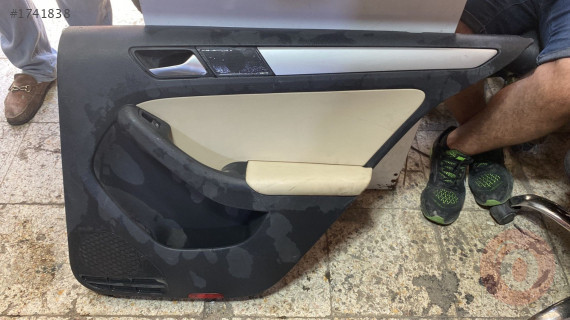 2011-14 VW JETTA SAĞ ARKA KAPI DÖŞEMESİ ORJ ÇIKMA