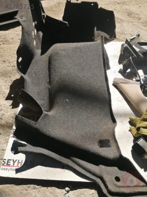 3B5867430AK volkswagen passat B5 sağ bağaj halısı