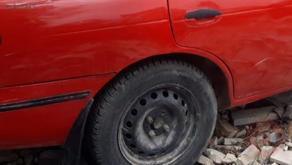 1996 kia sephia 1.6 16v benzinli çıkma sağ arka jant lastik