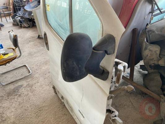 RENAULT TRAFFİC SAĞ ÖN KAPI AYNASI  1998-2005 MODEL