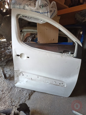 Partner tepe sağ ön kapı