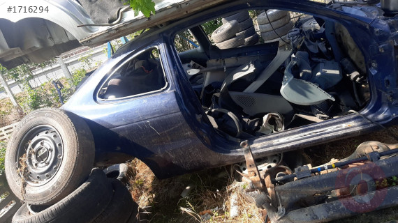 renault megane 1 coupe kesme sağ arka çamurluk