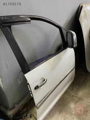 Volkswagen Caddy Sağ Ön Kapı