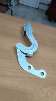 ET76 16800AB FORD COURİER SAĞ KAPUT MENTEŞESİ