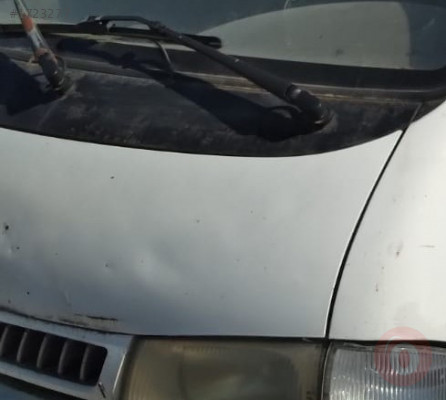 1998 model kia pregrio 2.7 çıkma motor kaputu