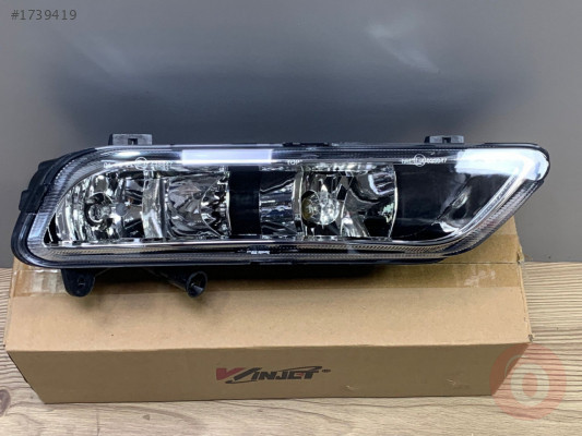 VW PASSAT B7 11-14 GÜNDÜZ FARLI SİS FARI SAĞ 3AA941662A