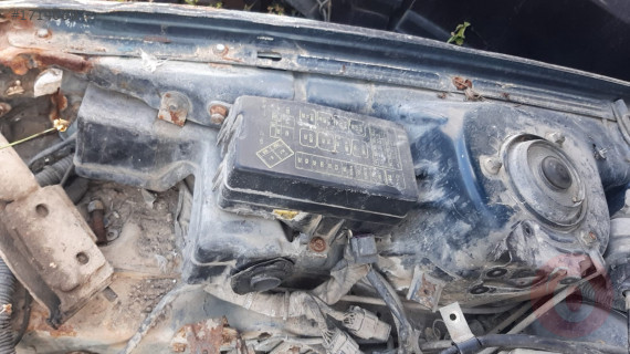 hyundai sonata çıkma sigorta kapağı alt üst