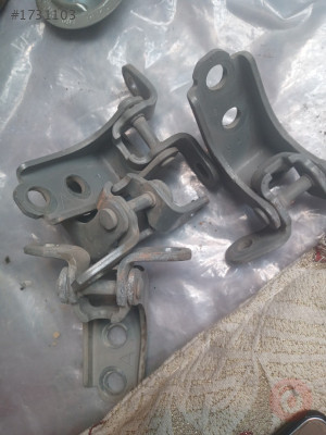 Honda Civic kapı menteşesi