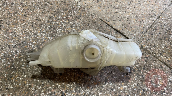 RENAULT MEGANE 2 CAM SİLGİ SU DEPOSU ORJ ÇIKMA