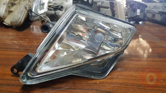 Ford Focus sağ ön sis farı çıkma