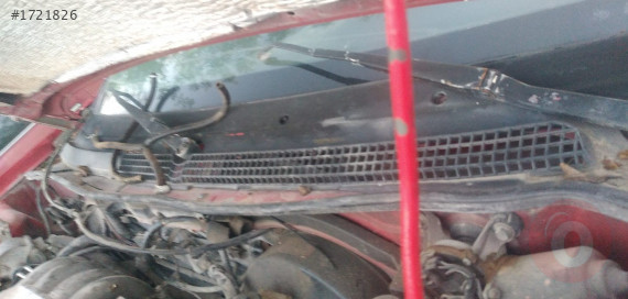 1996 kia sephia 1.6 16v benzinli çıkma  cam önü ızgarası