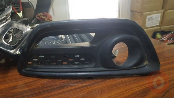 Renault Captur 2012-2016 sağ sis far kapağı çıkma