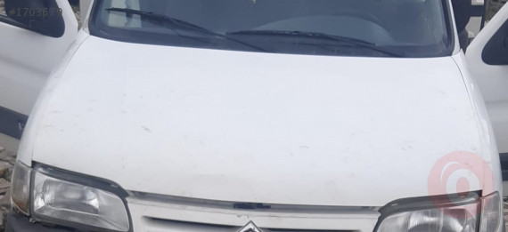 2000 model citroen berlingo 1.9 dizel çıkma kaput