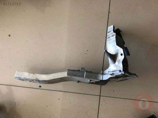MERCEDES GLC W253 ÖN PANEL AYAĞI SAĞ A2536210700