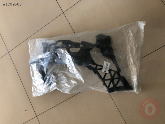 MERCEDES W204 ÖN TAMPON İÇ BRAKETİ SAĞ W20410-1601