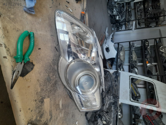 2010 model passat sol far cikma parca
