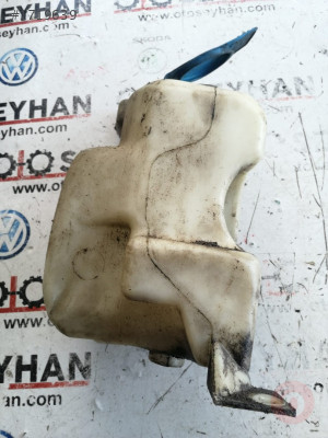1J0955453N volkswagen bora silecek su bidonu
