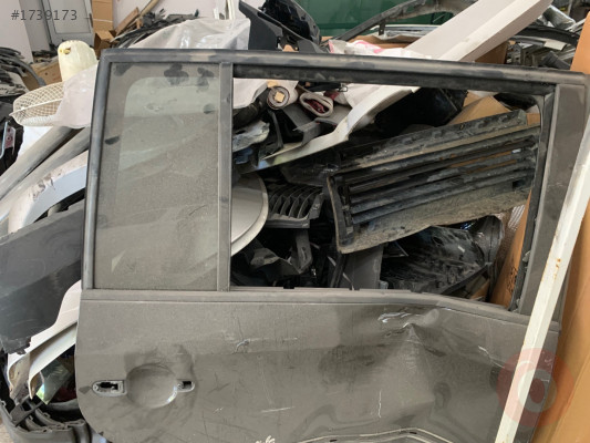 VW TOURAN ÇIKMA ORJİNAL SAĞ ARKA KELEBEK CAMI