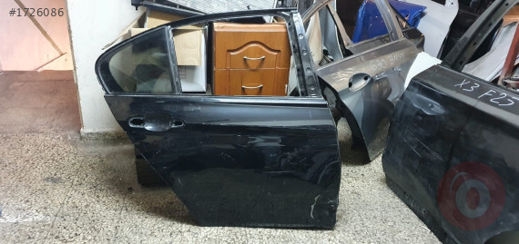 BMW 3 SERİSİ F30 SAĞ ARKA KAPI - ÇIKMA ORJİNAL YEDEK PARÇA