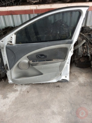 RENAULT FLUENCE SAĞ ÖN KAPI KİLİDİ