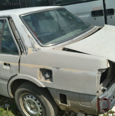 1994 model kia capital 1.8 benzinli kesme arka çamurluk