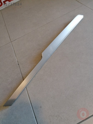 3G0867440A 3G1867410G 3G2867410A SAĞ KAPI İÇ SÜS ÇITASI
