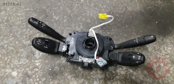 PEJO   301   ÇIKMA   FAR  SİNYAL  KOLU