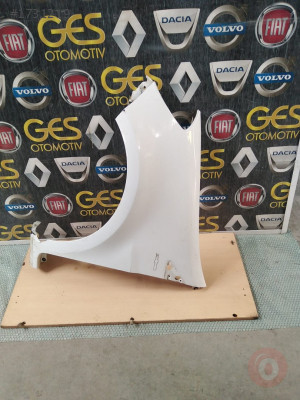 RENAULT CLİO 3 SOL ÖN ÇAMURLUK ORJİNAL ÇIKMA PARÇA