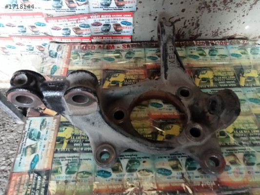 2009-2012 Toyota Corolla sağ teker taşıyıcı çıkma