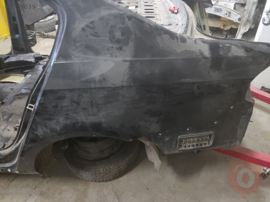 Volkswagen Passat B7 kesme sol arka çamurluk