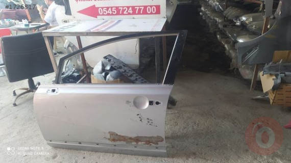 Honda Civic 2009 model sol ön kapı çıkma