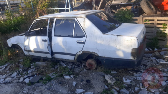 1992 model tofaş şahin 1.6 karbüratörlü kesme kasa kupa