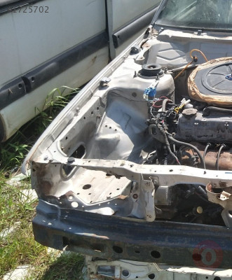 1994 model kia capital 1.8 benzinli kesme sağ ön podye