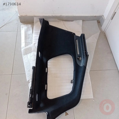 8W8863880D/8W8863880E BAGAJ BÖLMESİ KAPLAMASI SAĞ AUDİ A5