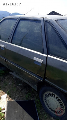 renault r21 çıkma sol arka kapı