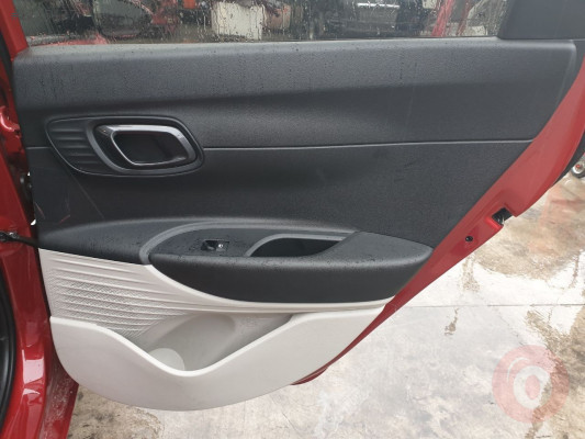 hyundai i20 2021 sağ arka kapı döşemesi (son fiyat)