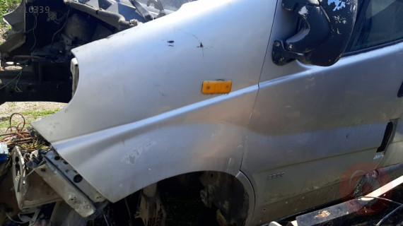 renault trafic çıkma sol ön çamurluk