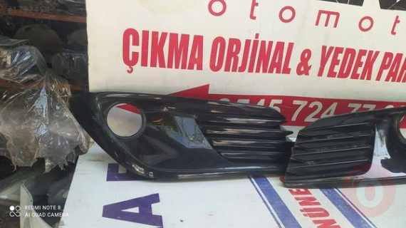 Toyota Auris 2015 model sağ sol sis kapağı çıkma
