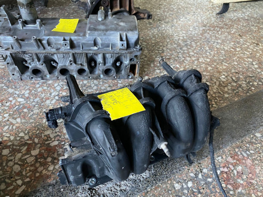 RENAULT CLİO 1.4 MOTOR BENZİNLİ 16 VALF EMME MANİFOLDU