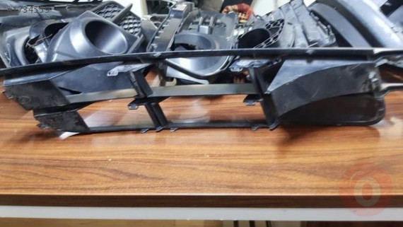 Audi Q7 2007- 2009 ön tampon sol sis farı kapağı çıkma