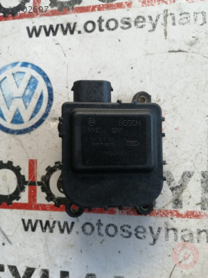 8D1820511B volkswagen passat B5 audi a4 kalorifer ayar motor