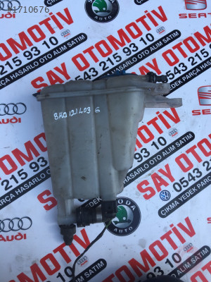 Audi A4/A5 Antifiriz genleşme bidonu 8K0121403G
