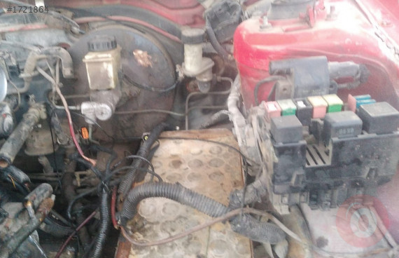 1996 kia sephia 1.6 16v benzinli doch motor sigorta kutusu