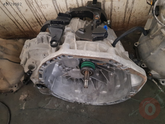2015 RENAULT MASTER 3 ÇIKMA SIFIR AYARINDA ŞANZIMAN