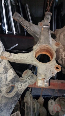 Opel Corsa e çıkma teker taşıyıcı
