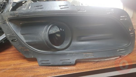 Ford Transit courier 2014-2017 sağ sis kapak çıkma