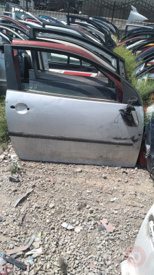 Volkswagen golf 5 tek kapı çıkma sağ ön kapı